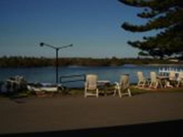 Black Swan Waterfront Motel (Adults Only) Swansea Exterior foto